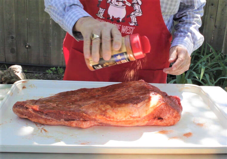 So meisterst du das Würzen von Fleisch