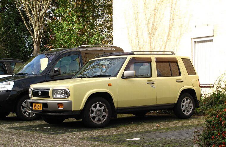 1996 Nissan Rasheen (1994–2000)