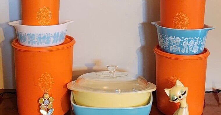 Kitchenware Mix of Tupperware and Pyrex