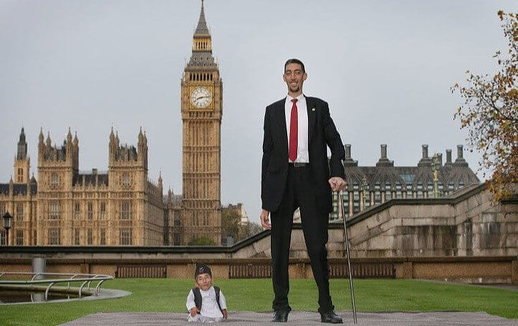 The World's Tallest Living Man Is Over 8 Feet Tall