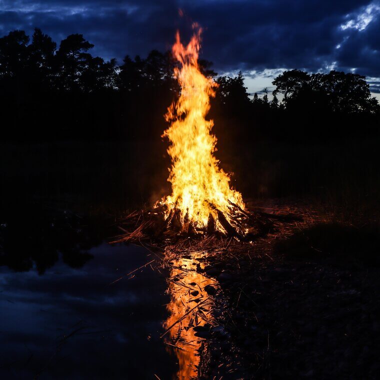 Juhannus (Midsummer Light)