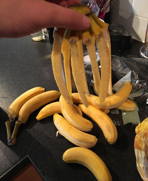 Self-peeling Bananas