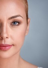 5 Effective Ways to Get Rid of Dark Under Eye Circles