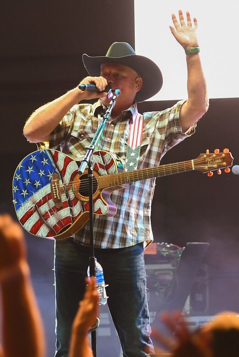 John Michael Montgomery's "I Swear" Is a Lifelong Unwavering Vow