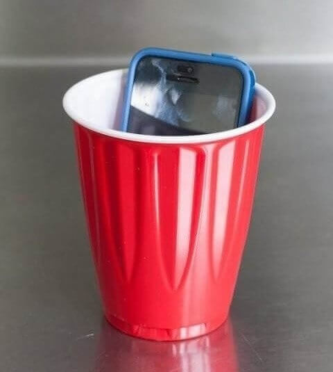 Makeshift Speaker From a Cup
