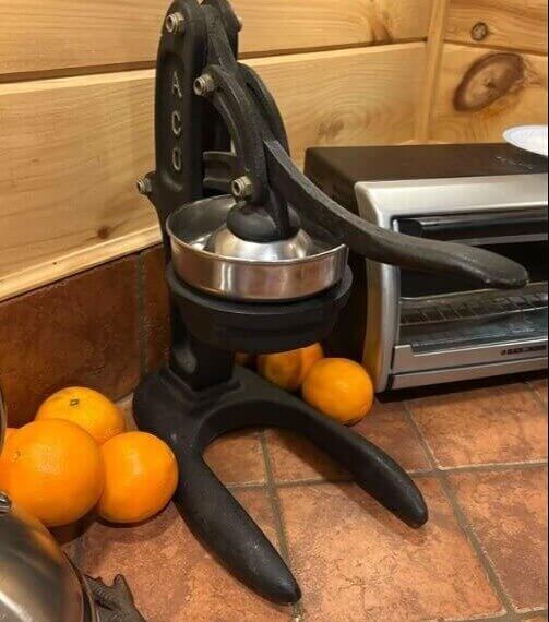 Heavy-Duty Citrus Juicer You Rarely Squeeze