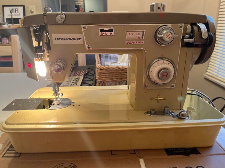 Vintage Sewing Machine You Rarely Touch