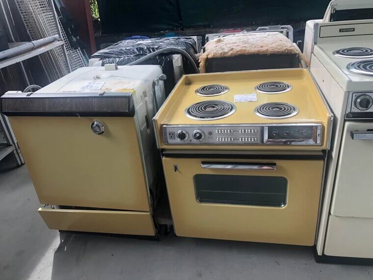 Harvest Gold Appliances
