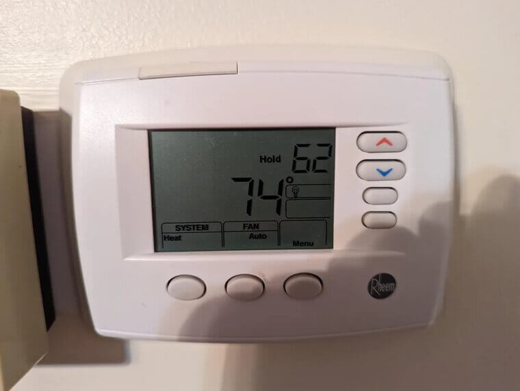 ​Keeping the Thermostat Way Too Low or Too High