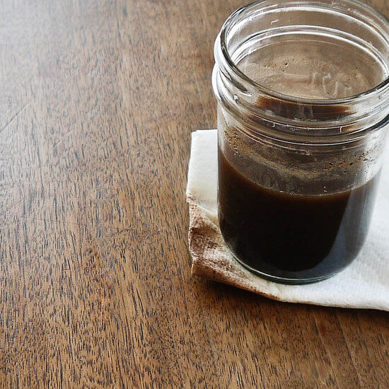 Restaure Móveis De Madeira Com Grãos De Café