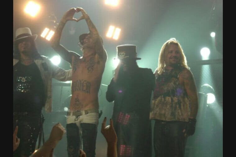 Mötley Crüe's Mick Mars and the Band's Bitter Touring Dispute