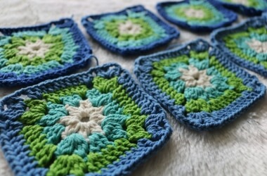 Things Every 1990s Family Had in Their Living Room and Kitchen