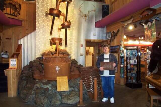 Alaska Is Home To The World's Largest Chocolate Fountain