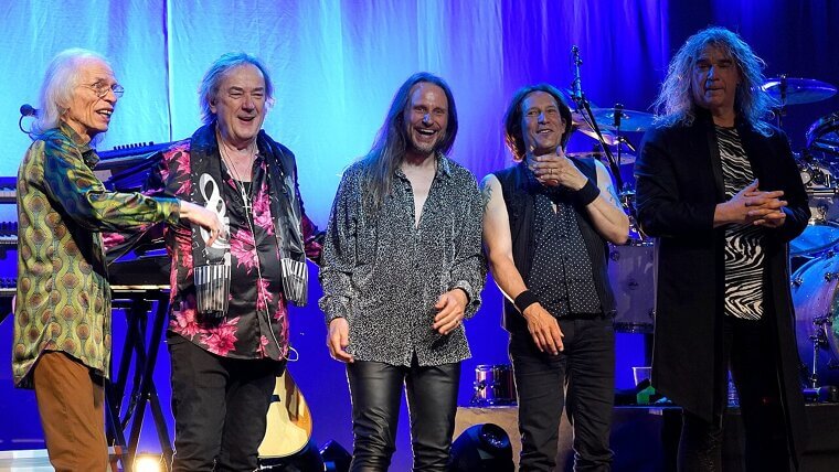 Apple Records Passed On Yes Before Atlantic Signed Them