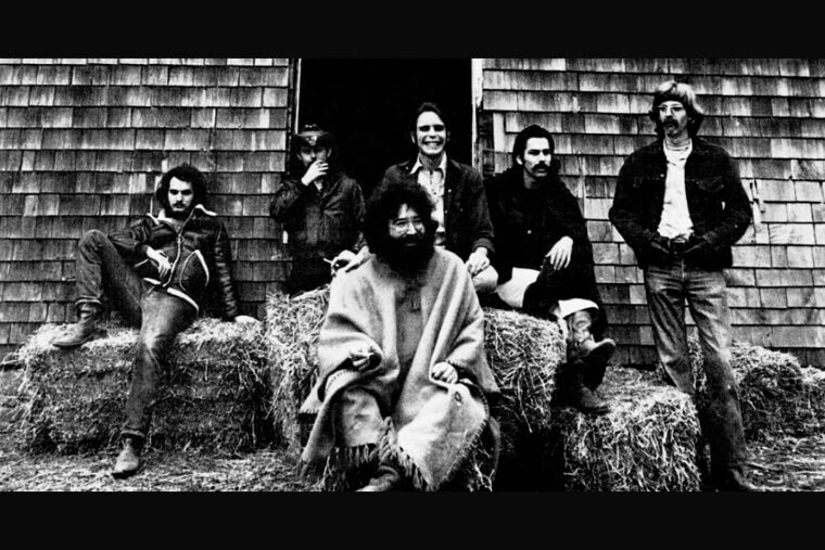 Warner Bros Hesitated To Sign The Grateful Dead Over Commercial Concerns