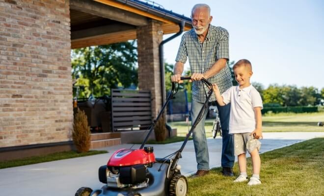 Benefits and Drawbacks of HOA Living for Retirees