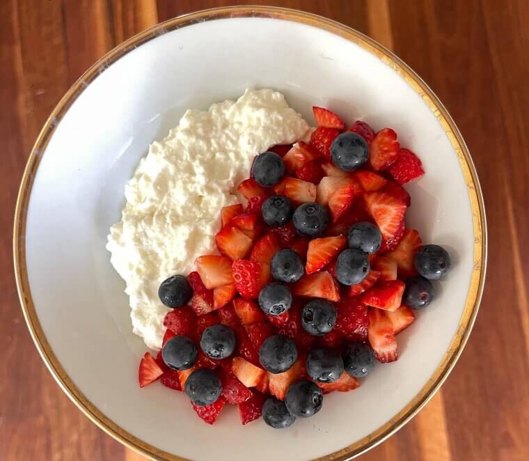 Cottage Cheese + Berries
