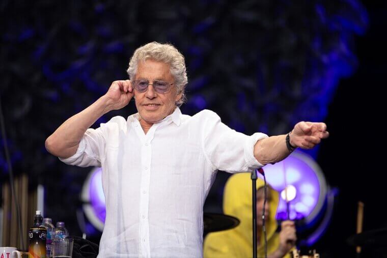 Roger Daltrey Swings His Microphone and Belts Anthems With Total Authority