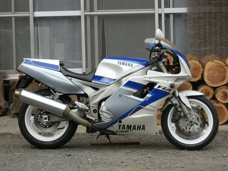 Yamaha FZR1000 (1987)