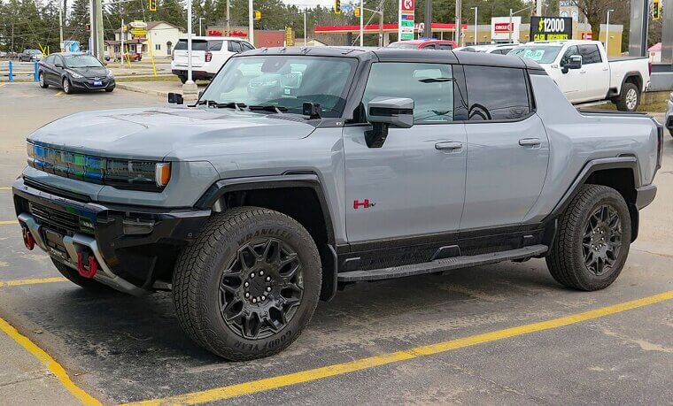 Hummer EV Pickup (2022–Present)