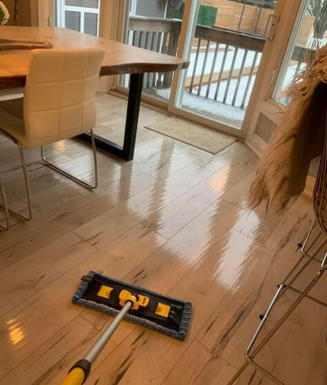 Ne trempe pas les planchers en bois