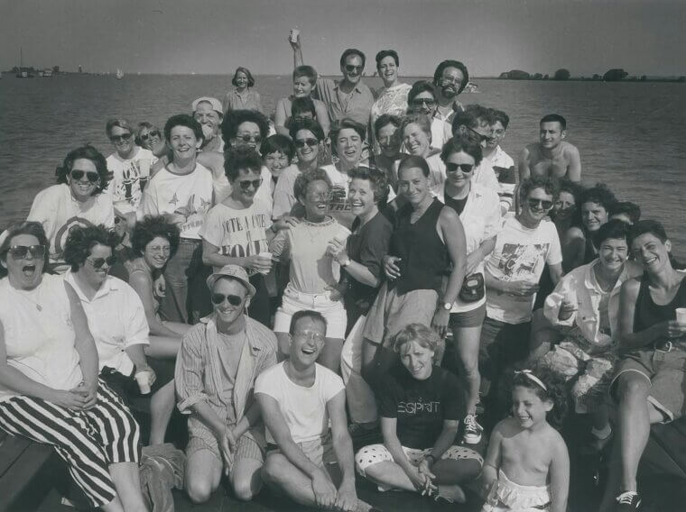 ​1985: A Year of Steady Financial Growth