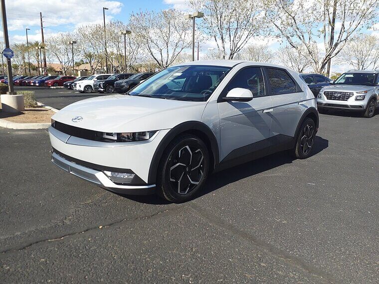 Hyundai Ioniq 5 SE Standard Range (2025)