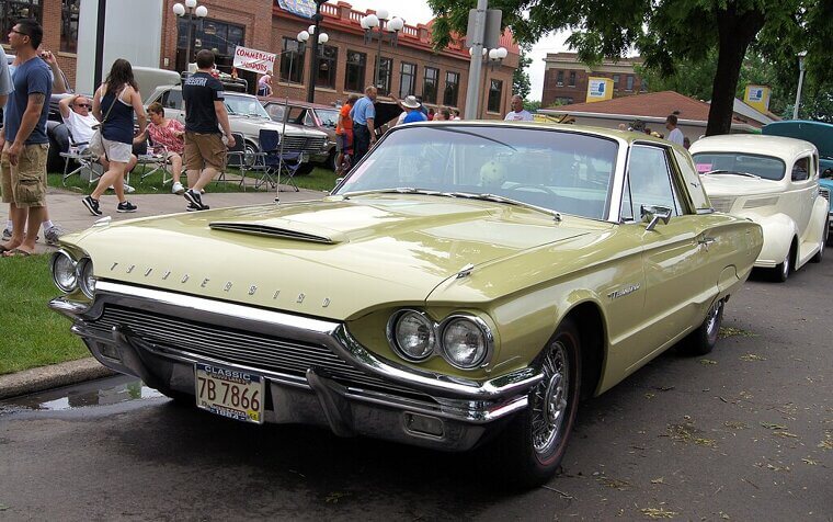 Ford Thunderbird