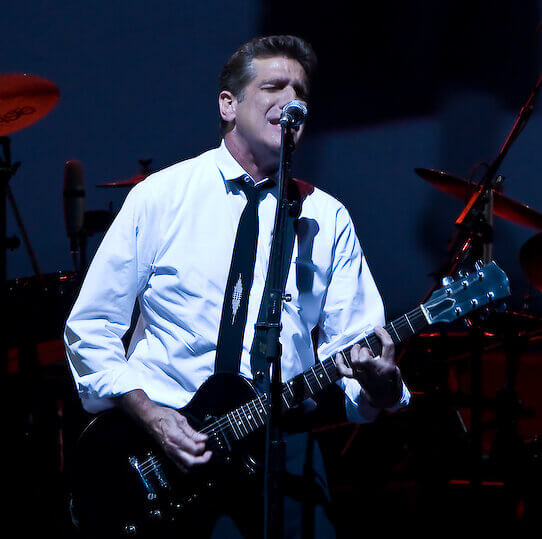 Glenn Frey Smuggles Contraband on an Episode of Miami Vice