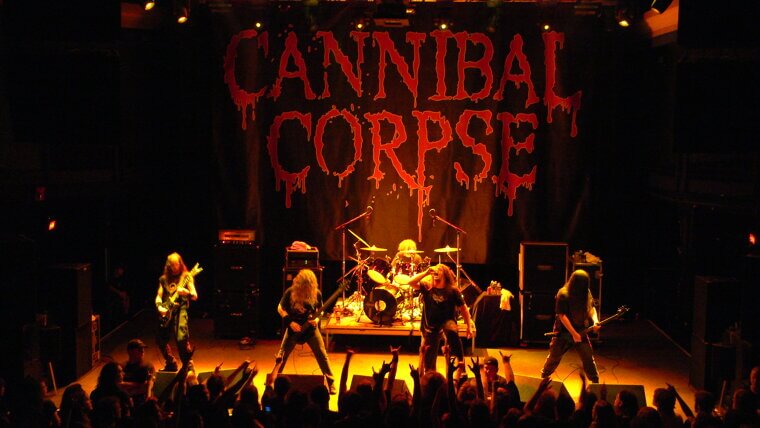 Cannibal Corpse Plays Heavy Music in Ace Ventura Pet Detective