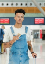 The Travel Habits of Today’s Kids That Quietly Frustrate Older, Seasoned Travelers