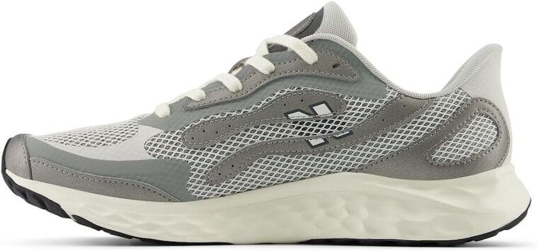 New Balance Arishi V4 - Trail-Ready Comfort and Style - Now 30% Off!