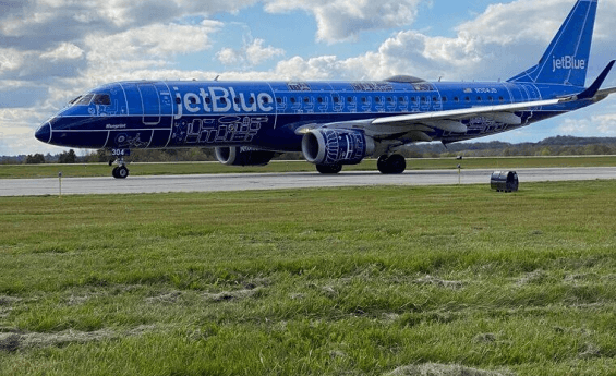 How Savvy Travelers Fly Business Class on an Economy Fare