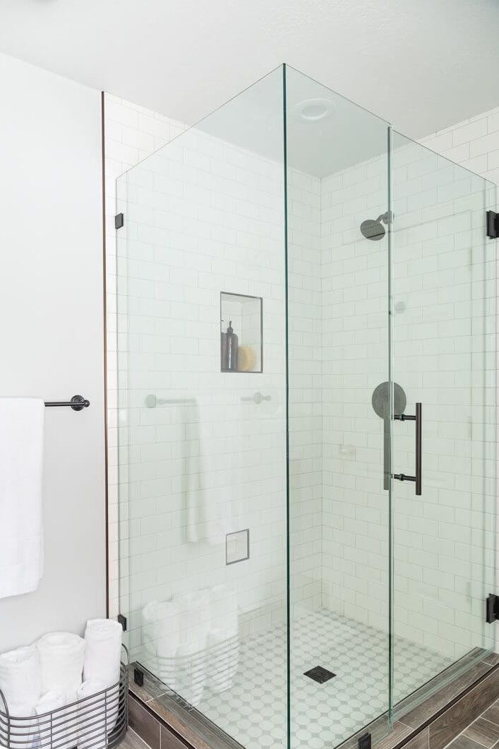 Eliminate Germs And Mildew Inside Showers