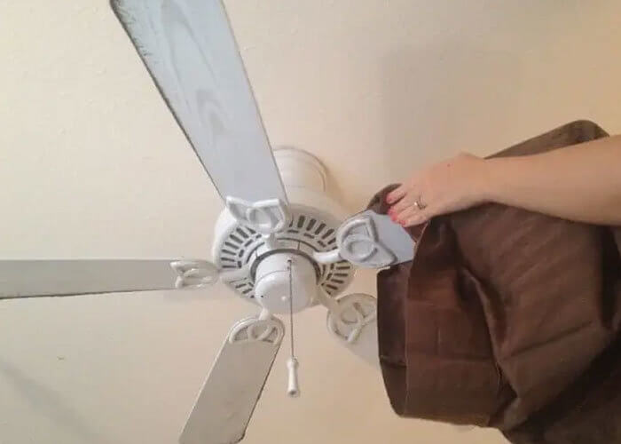 Easily Clean Your Fan With This Technique