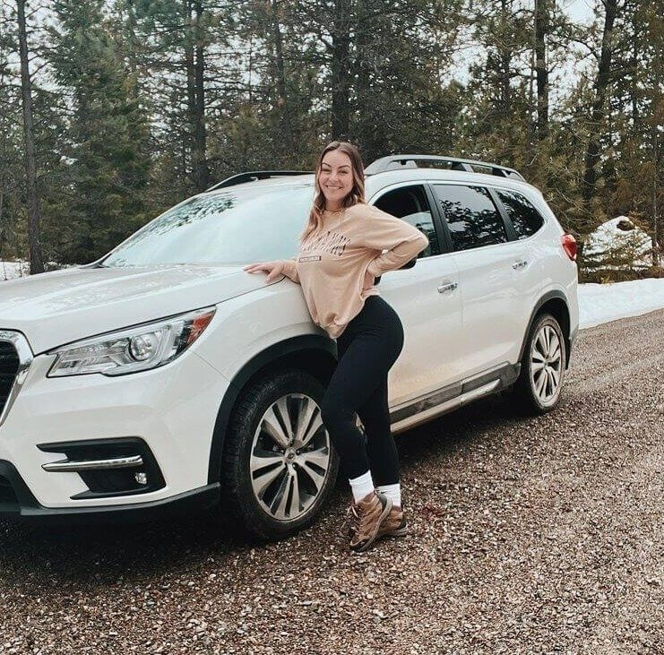 Гениальная функция Subaru для тех случаев, когда ты застрял на светофоре