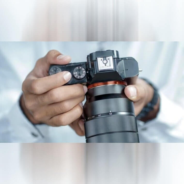 Valami más a roncsok között