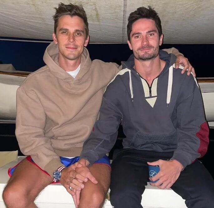 Antoni Porowski e Kevin Harrington
