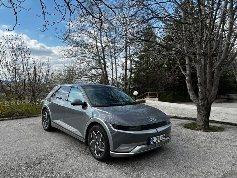 Hyundai Ioniq 5 Long Range: 303 Miles