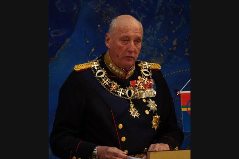 King Harald V and the Transparency of Modern Heart Surgery