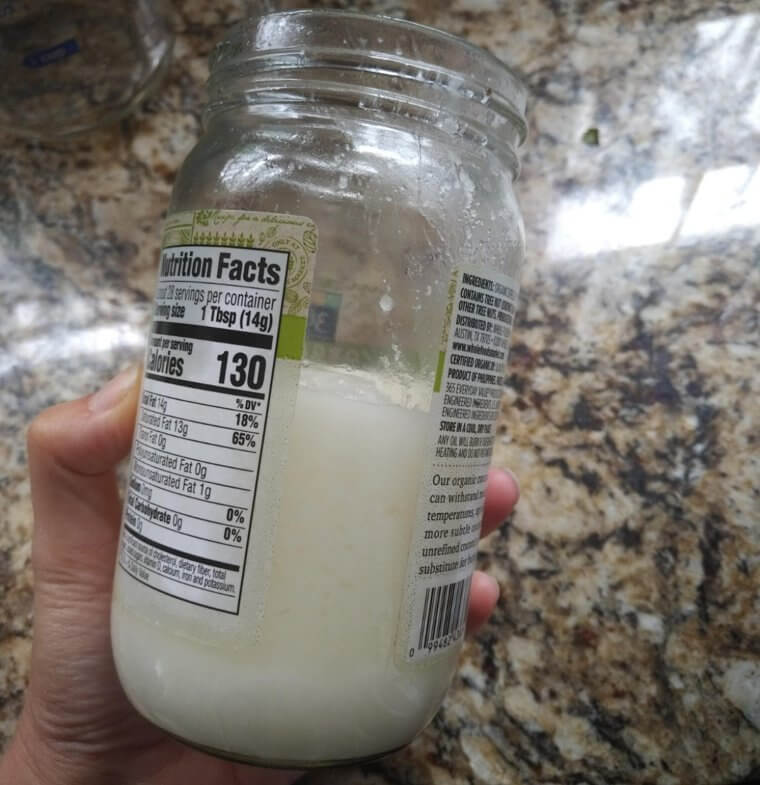 Use Coconut Oil to Brush Your Teeth
