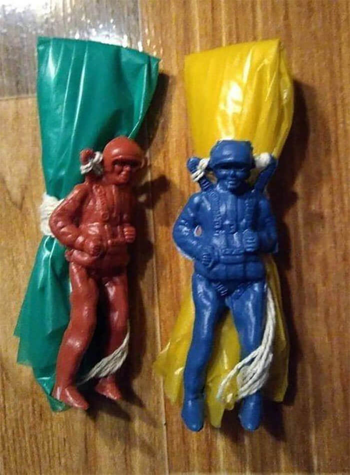 Los Juguetes Sencillos Eran Los Más Divertidos