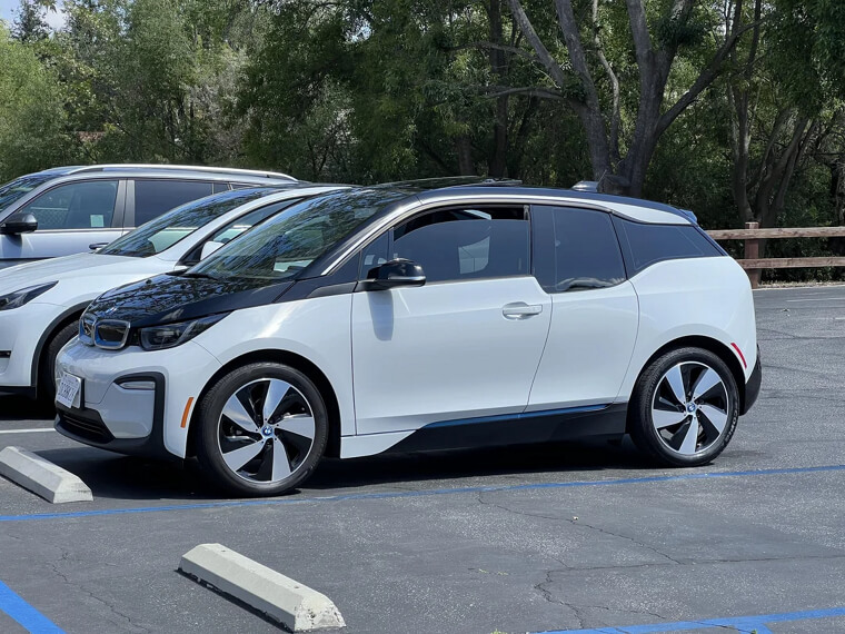 BMW I3