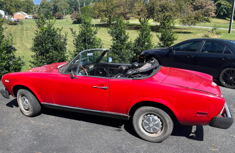 Fiat 124 Spider (1966–1985; 2017–2020)