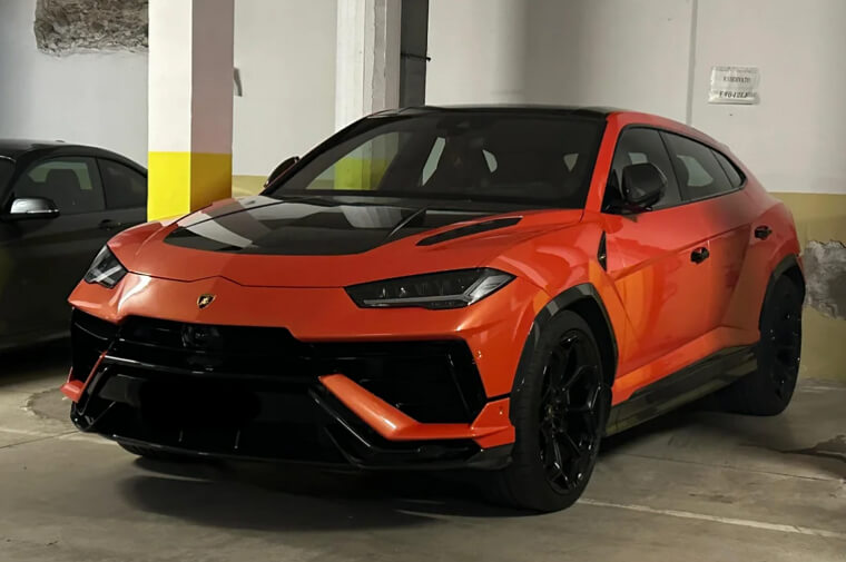 Lamborghini Urus (2018–present)