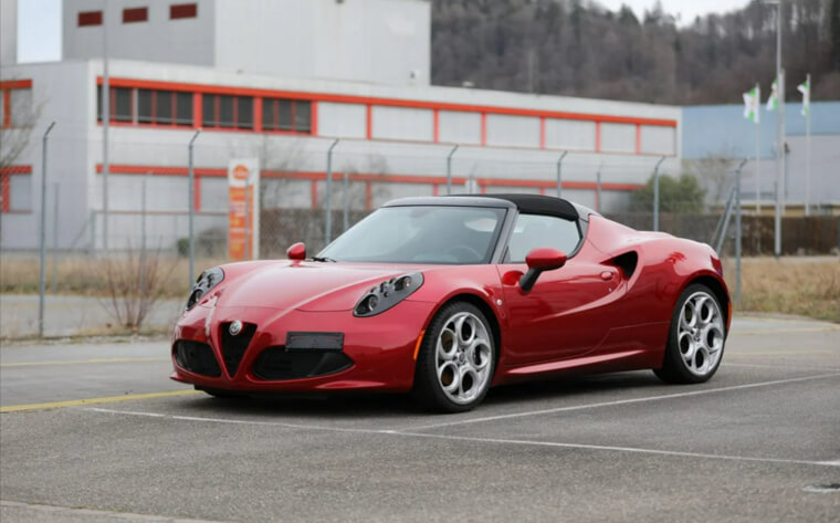 Alfa Romeo 4C (2015–2020 U. S. )