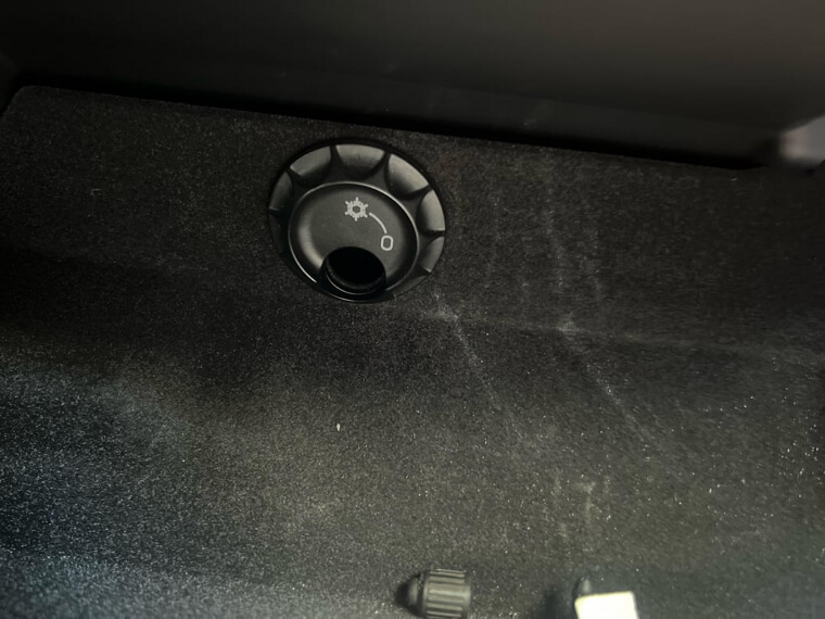 Refrigerated Glove Boxes