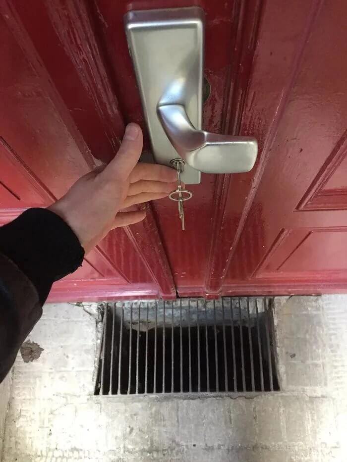 Don't. Drop. The. Keys.