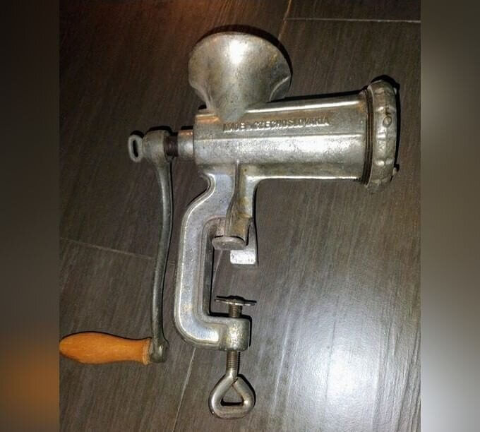 The Handy Meat Grinder