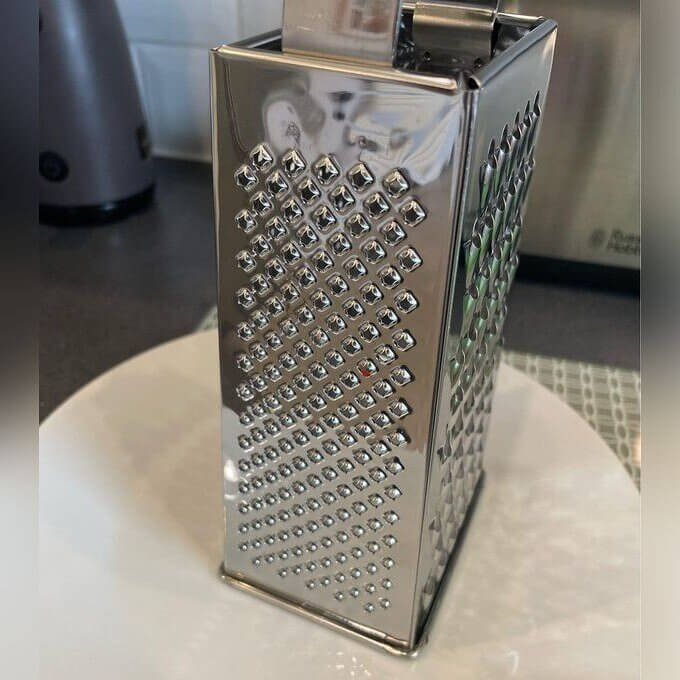 The Practical Cheese Grater Box